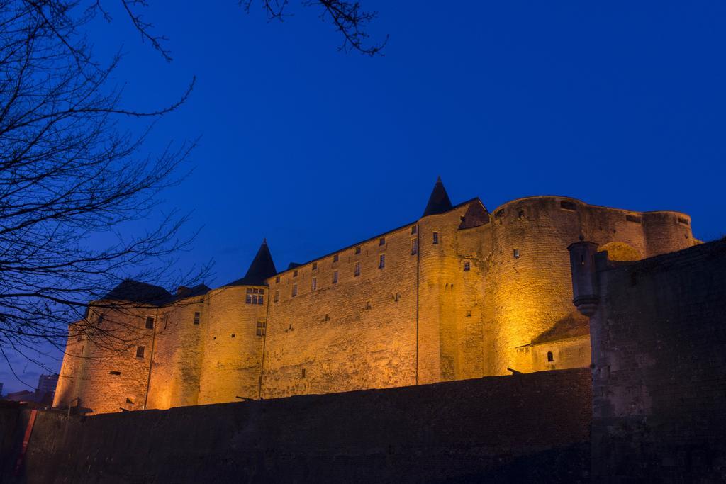 Le Saint Michel Hotel Sedan Kültér fotó