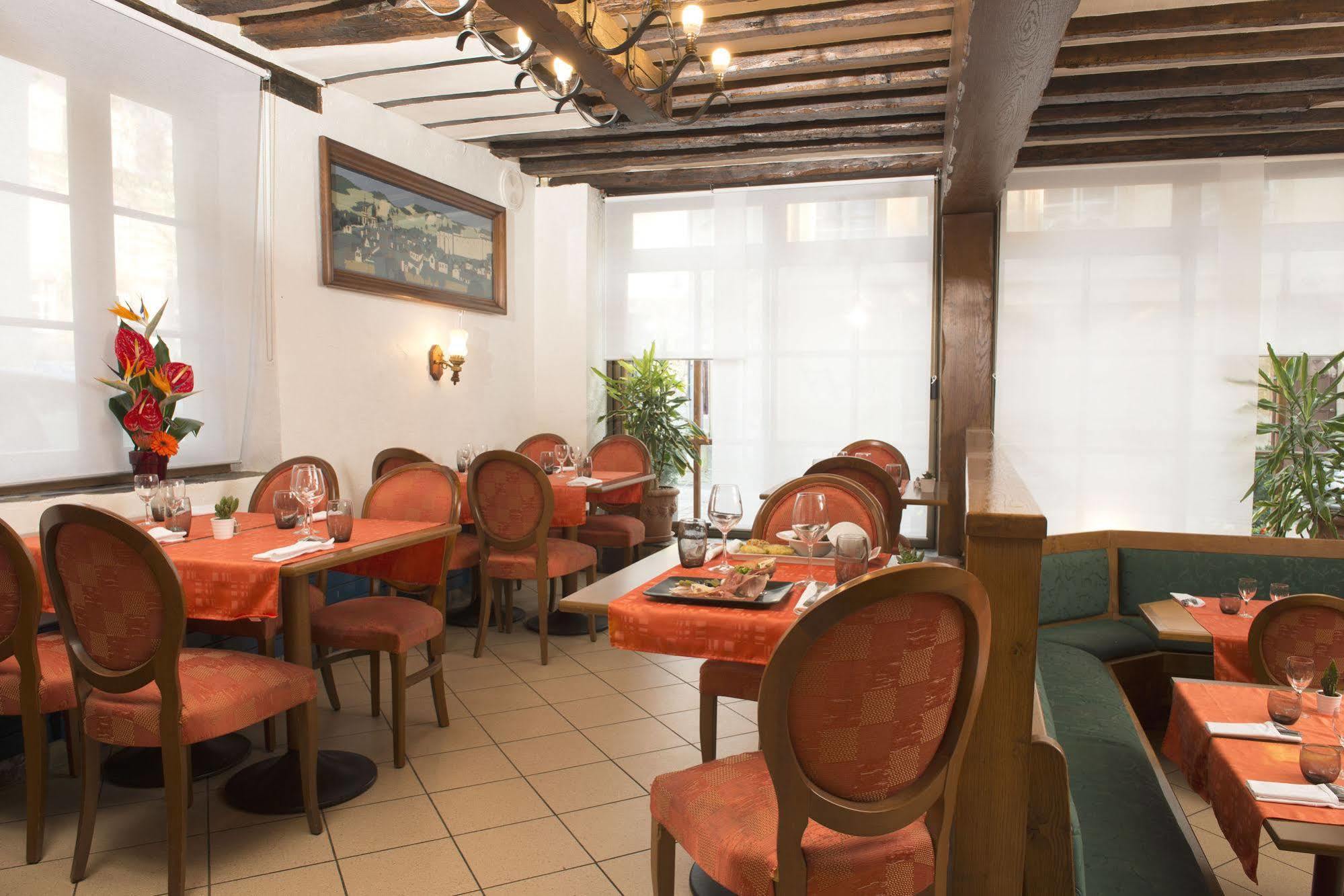 Le Saint Michel Hotel Sedan Kültér fotó