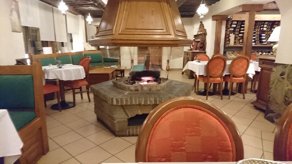 Le Saint Michel Hotel Sedan Kültér fotó
